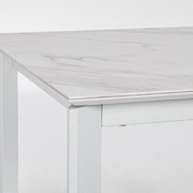 Tavolo BRIVA in acciaio grigio chiaro e piano in ceramica effetto marmo, allungabile 160×90 cm – 220×90 cm