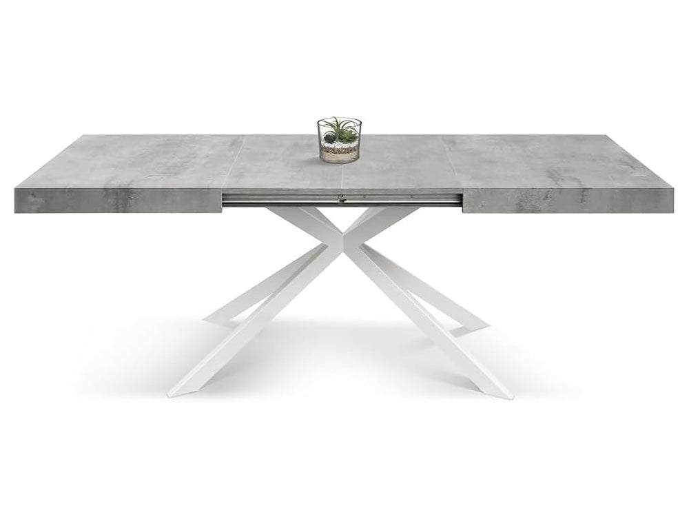 tavolo camaiore in legno, finitura grigio cemento e base a x in metallo bianco, allungabile 140×90 cm – 220×90 cm, dettaglio...
