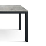 tavolo ravenna in legno finitura grigio cemento e struttura in metallo grigio antracite 80×80 cm, dettaglio della struttura...