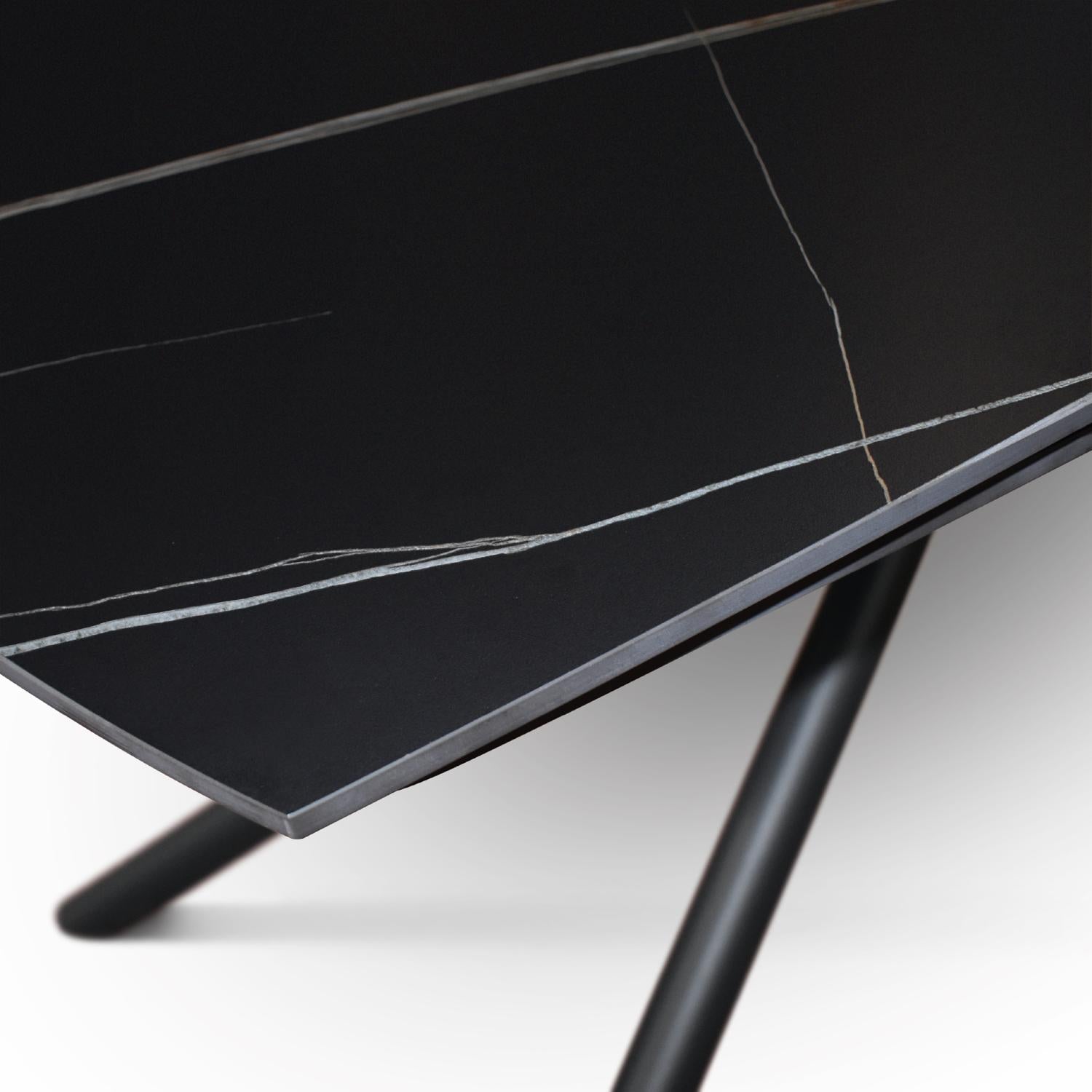 tavolo bonifacio in ceramica nero sahara e base in metallo verniciato nero, allungabile 160×90 cm – 240×90 cm, arredo...
