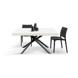 tavolo carrara in legno, finitura bianco frassinato e base in metallo verniciato antracite, allungabile 180×90 cm – 260×90...