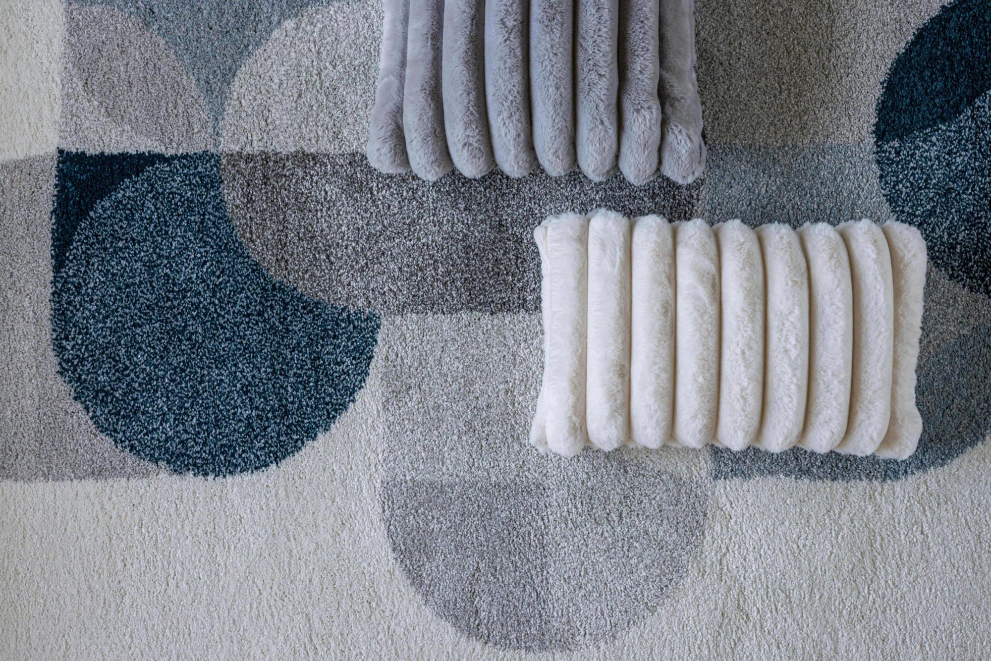 tappeto aina 2 pavone, colore pavone, taglia 200 x 290. design esclusivo che unisce estetica e funzionalità per la casa moderna