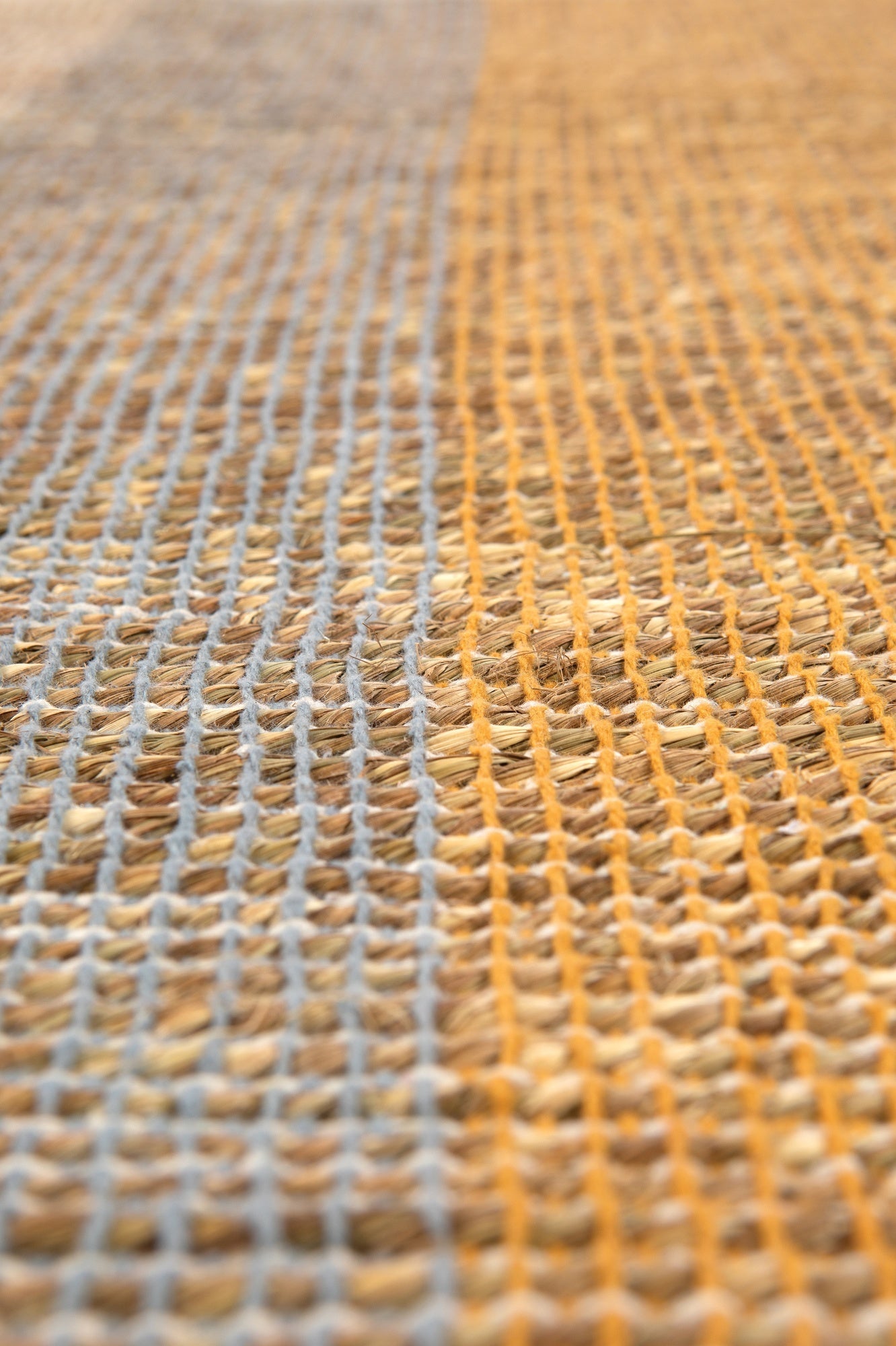 tappeto karan prugna mirabelle, colore prugna mirabelle, taglia 60 x 90. perfetti per valorizzare soggiorno, camera e zona relax con eleganza