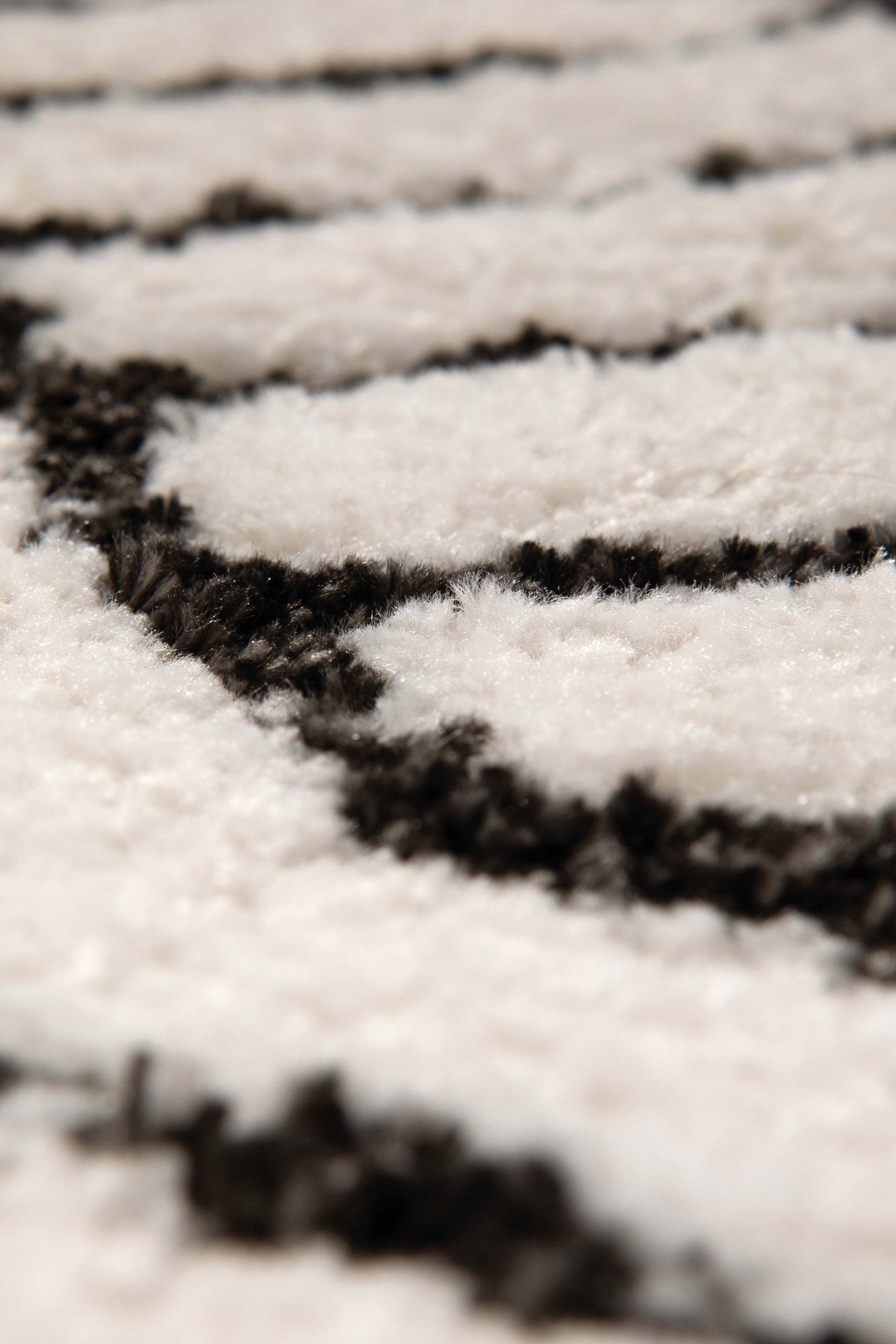 tappeto riciclato paulin neve, colore neve, taglia 200 x 290 x 2. design esclusivo che unisce estetica e funzionalità per la casa moderna