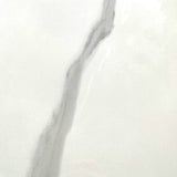 tavolo allungabile kyoto con piano in ceramica effetto marmo bianco lucido e struttura in metallo nero, ideale per ospitare numerosi commensali