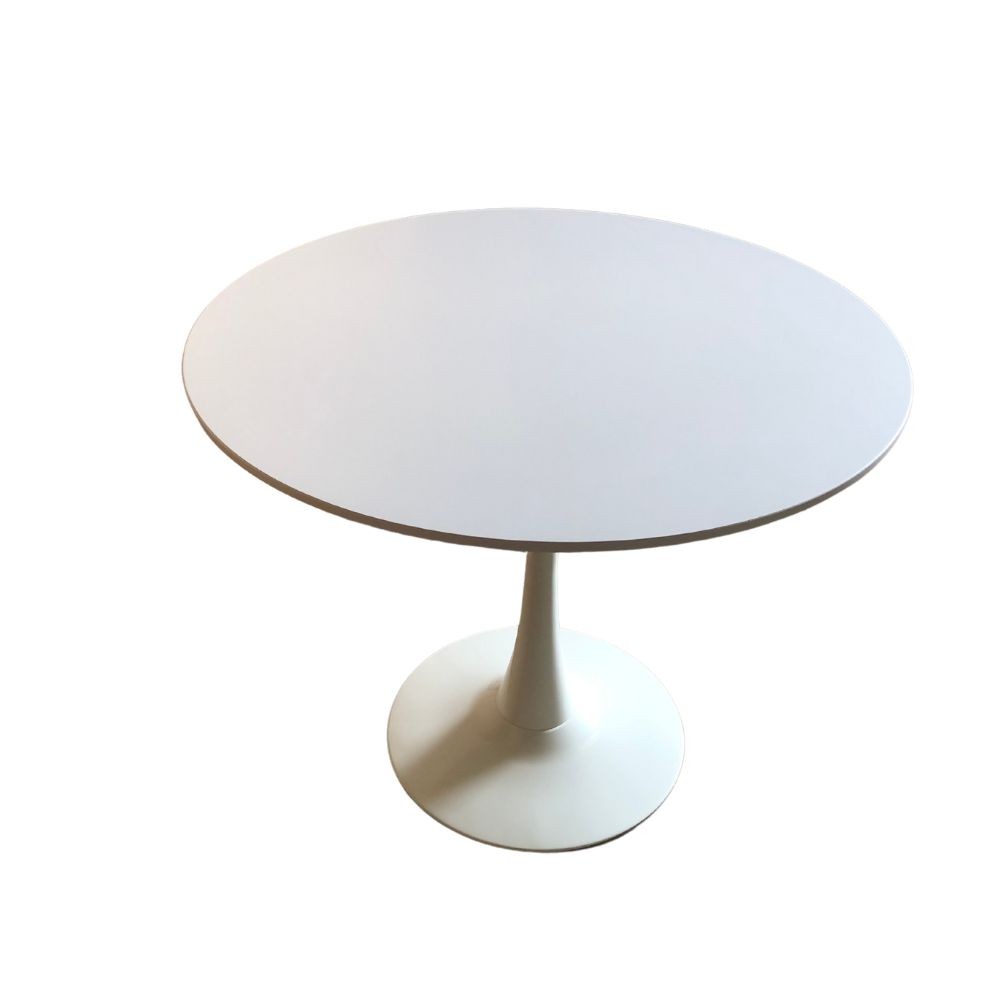 tavolo derek colore bianco opaco 90x73 h, forma accogliente che favorisce la socialità