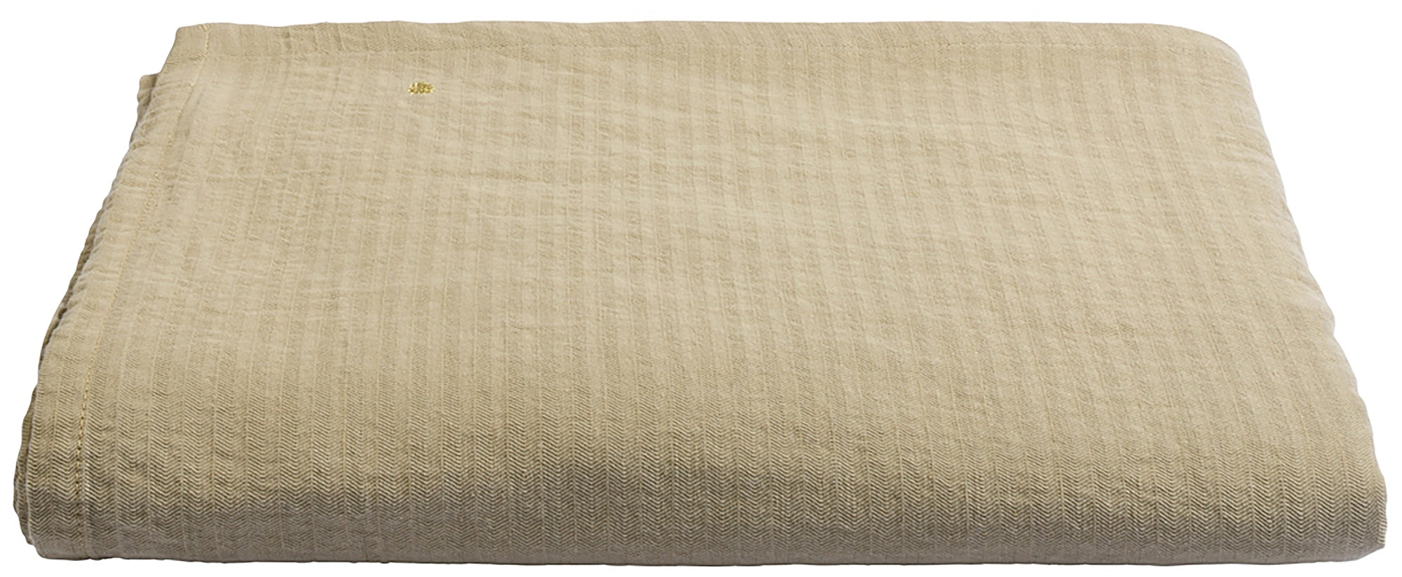 tovaglia marcel zenzero, colore zenzero, taglia 160 x 250. tovaglia distesa su tavolo, sfondo neutro, dettaglio tessuto e cuciture