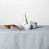 tovaglia finette caviar, colore finette caviar, taglia 160 x 350. realizzata in 100% cotone bio, perfetta per un’arredamento tavola raffinato e duraturo