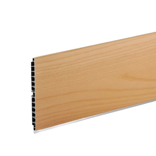 zoccolo per cucina in pvc barra 4 mtl h15 colore rovere naturale, zoccolo per cucina visto frontalmente
