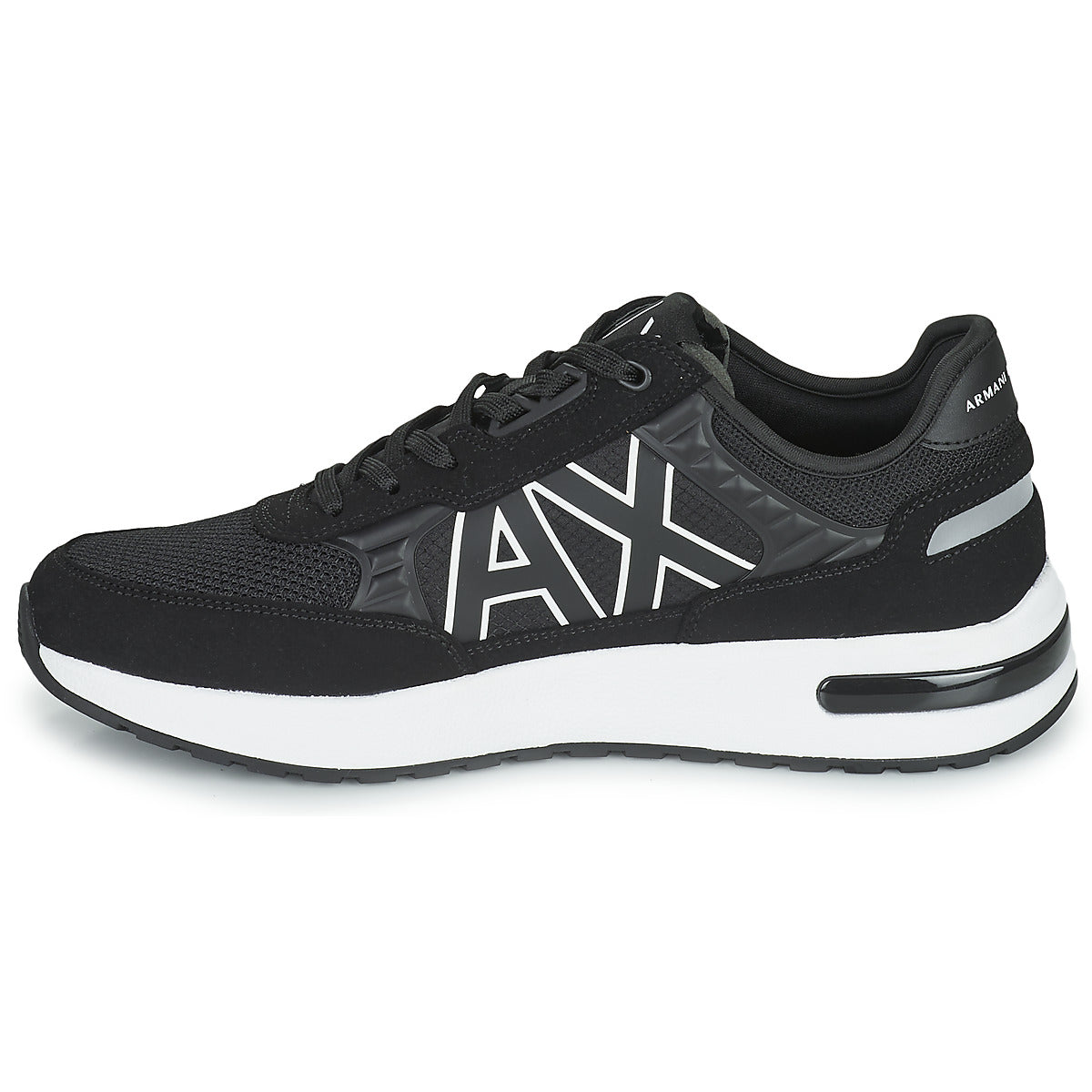 Sneakers uomini Armani Exchange  MALIKA  Nero 