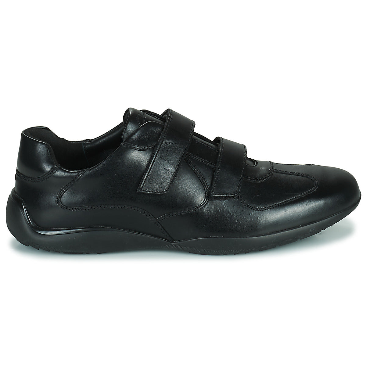 Sneakers uomini Clarks  KONRAD EASE  Nero 