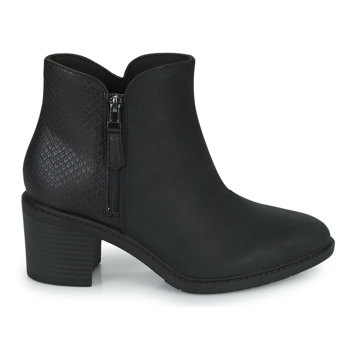 Stivaletti donne Clarks  Scene Zip  Nero